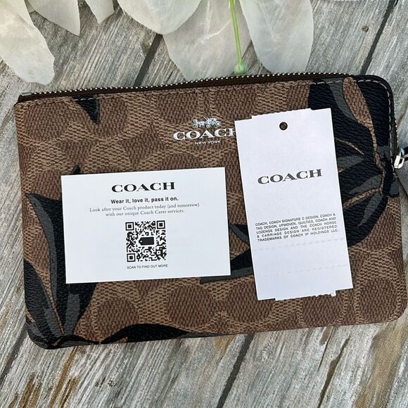 Coach Corner Zip Wristlet In Signature Canvas With Bow Print Bag Wallet Purse - Picture 6 of 11